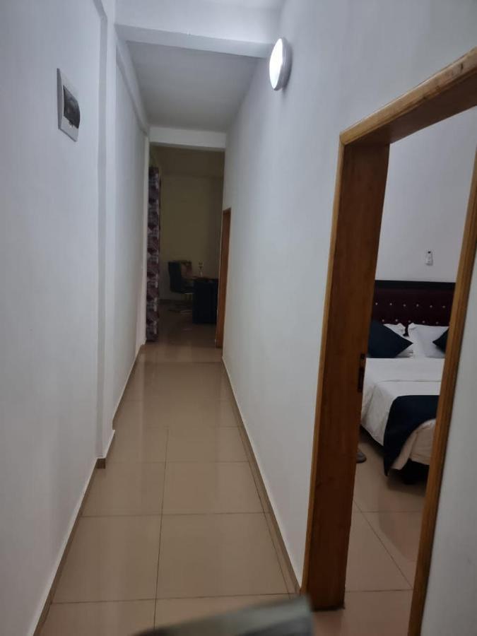 Baobab Lodge Douala Bagian luar foto