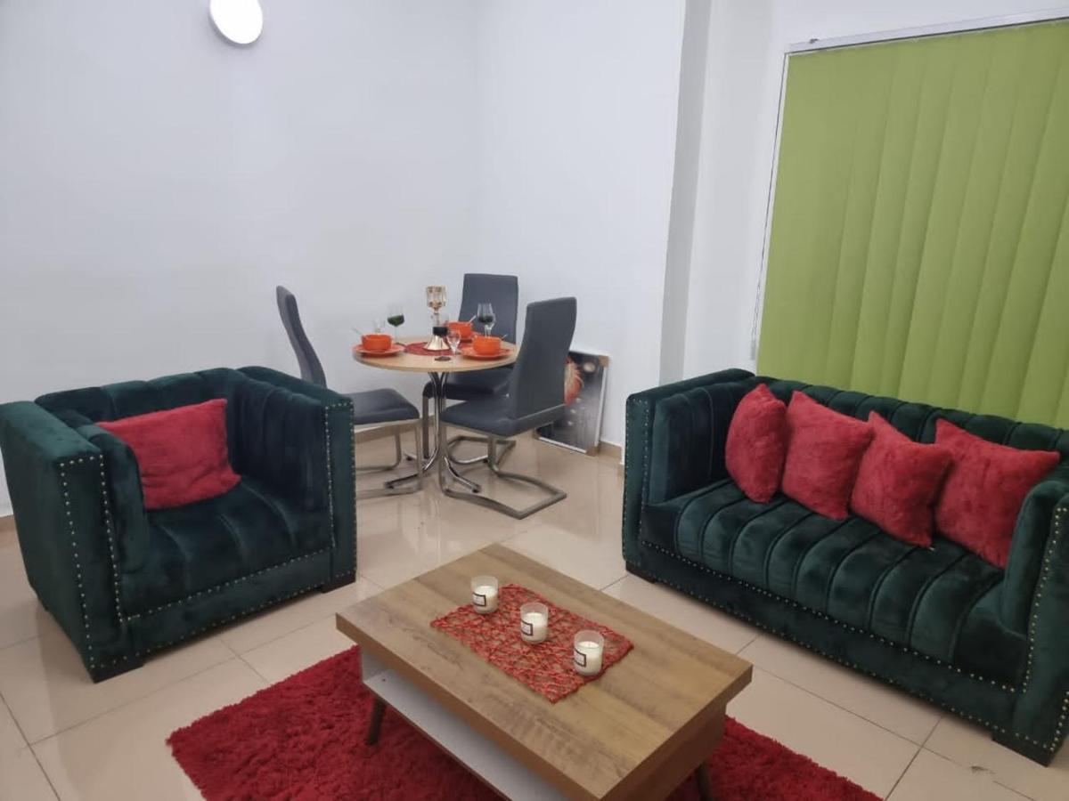 Baobab Lodge Douala Bagian luar foto